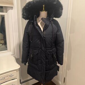 NBW Steve Madden Navy Hooded Puffer Coat with faux Fur removable Trim. Size Smal